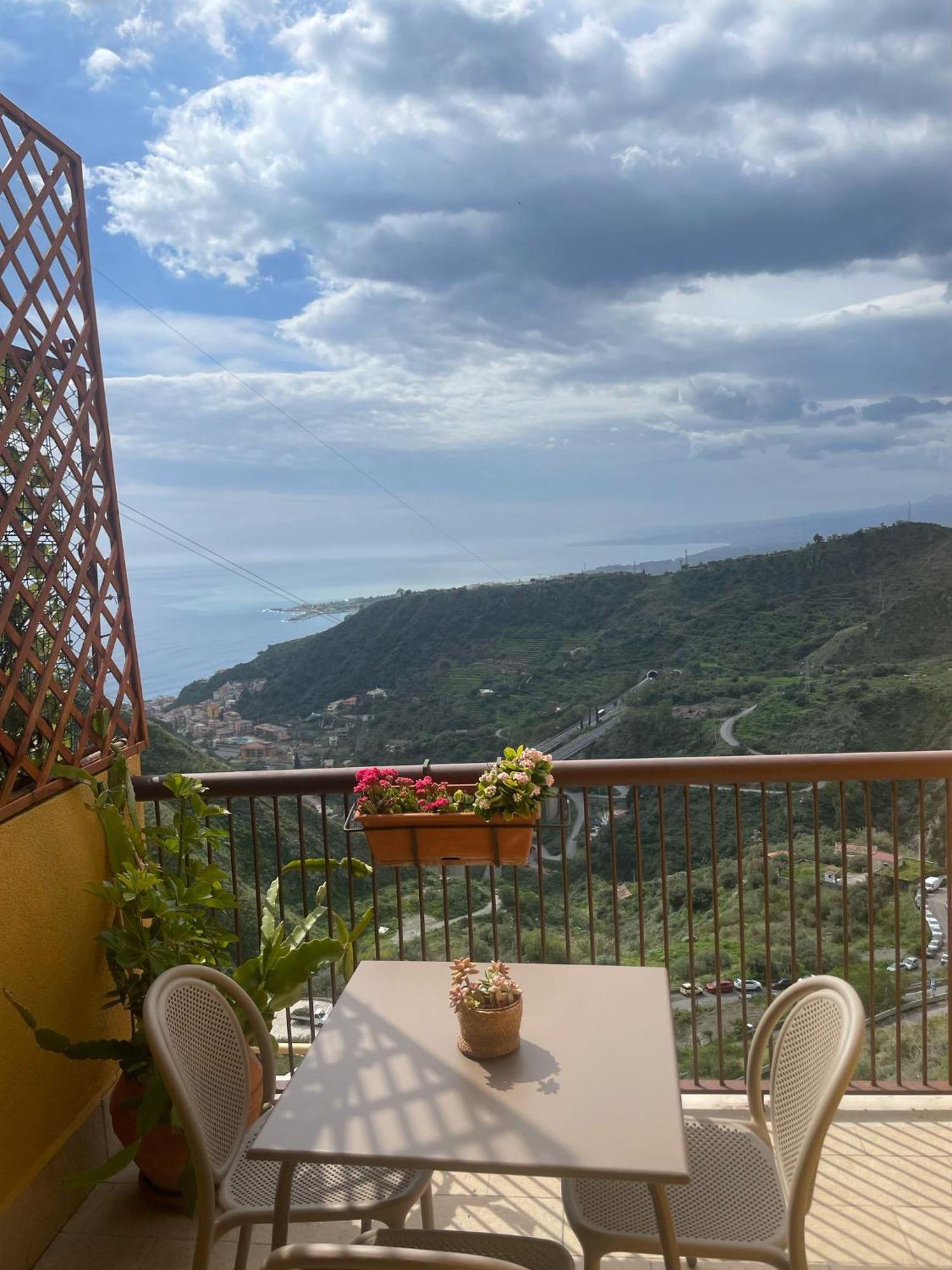 Tao Enjoy Suite Taormina Exteriör bild